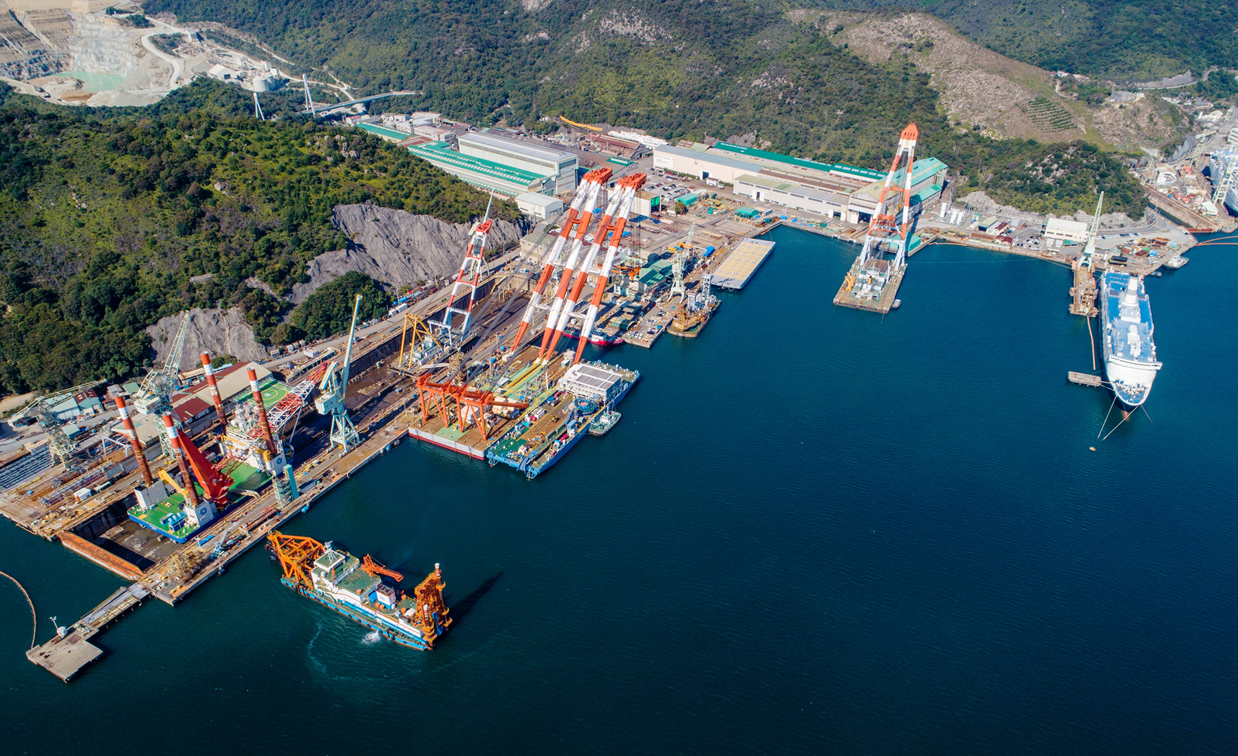 Bird’s-eye view of the JMU AMTEC docks